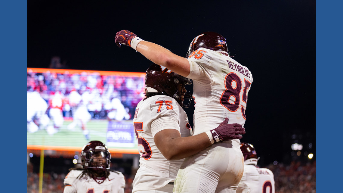 Safe Lift 2 Ethan Grunkemeyer's TD pass to Luke Reynolds with 1:44 left lifts ...