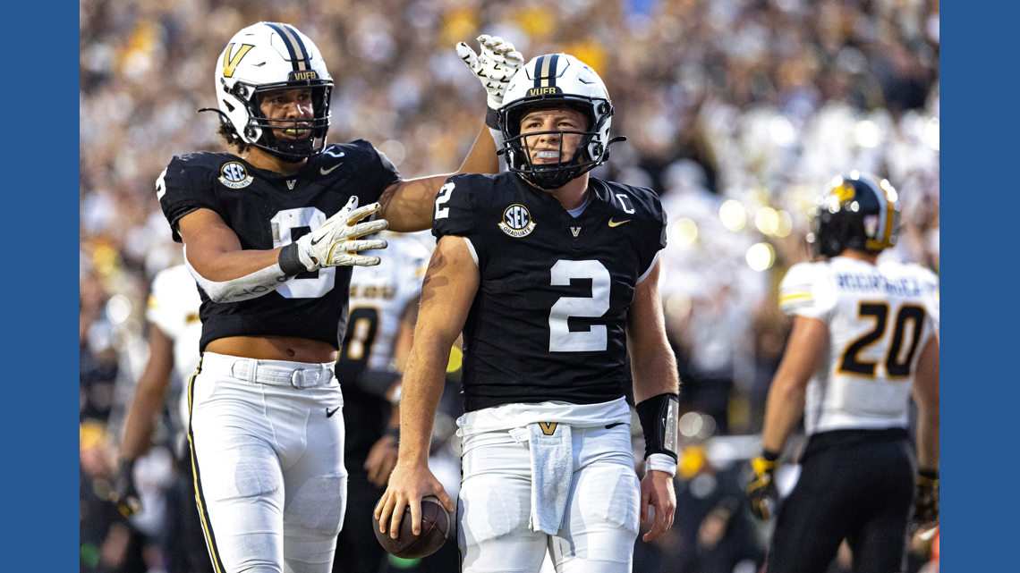 Manning Cleared, Vanderbilt Visits No. 20 Texas