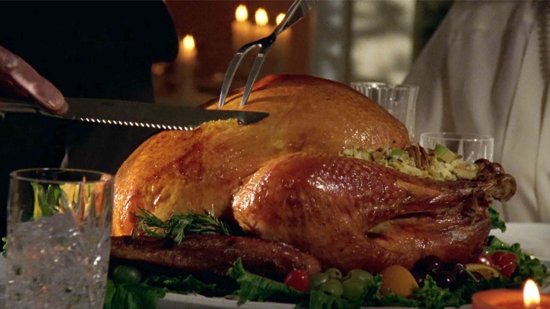 Turkey is the all star bird of Thanksgiving, but is it actually healthy for us to eat? Buzz60's Lenneia Batiste has more on what nutritionists say.