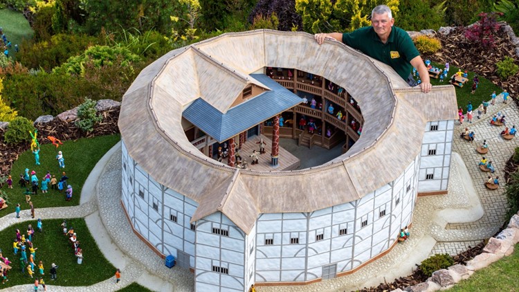 Too Big or Not Too Big? See the Miniature Replica of Shakespeare's Globe Theater