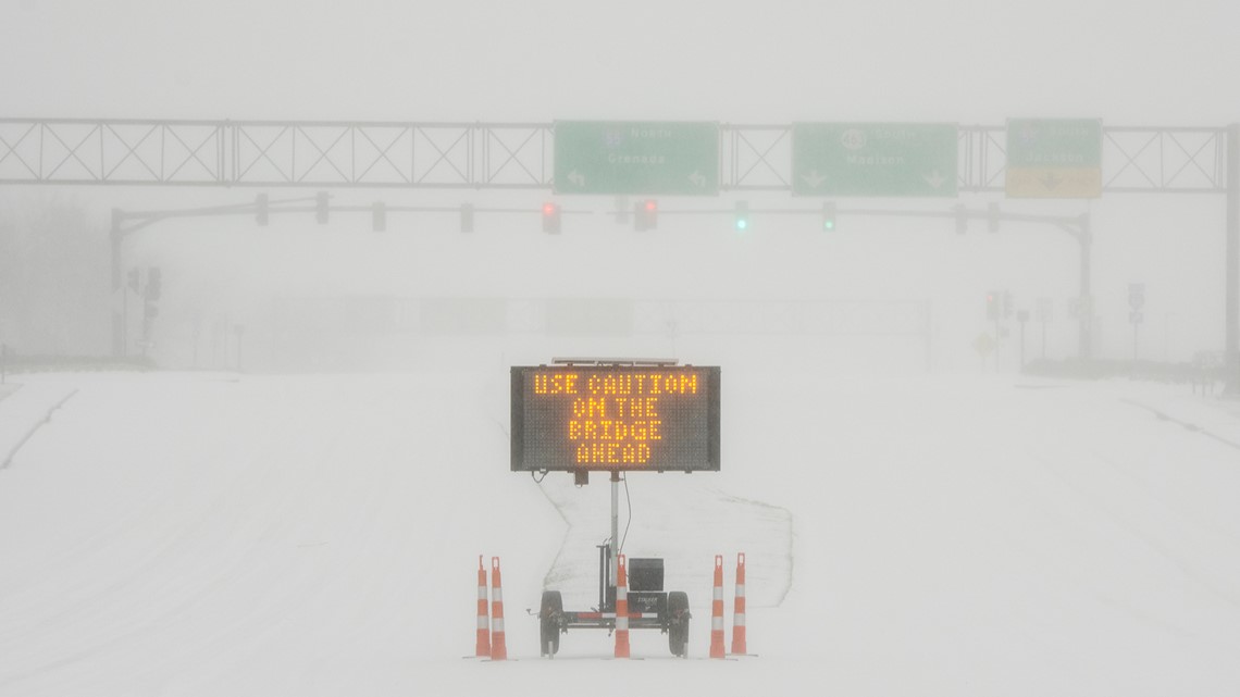 Is it safe to keep food outside in freezing temperatures?
