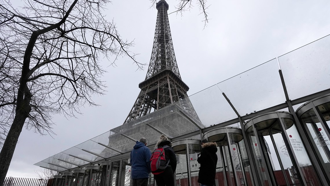 Eiffel Tower reopens after six-day closure due to employee strike - Vimarsana News