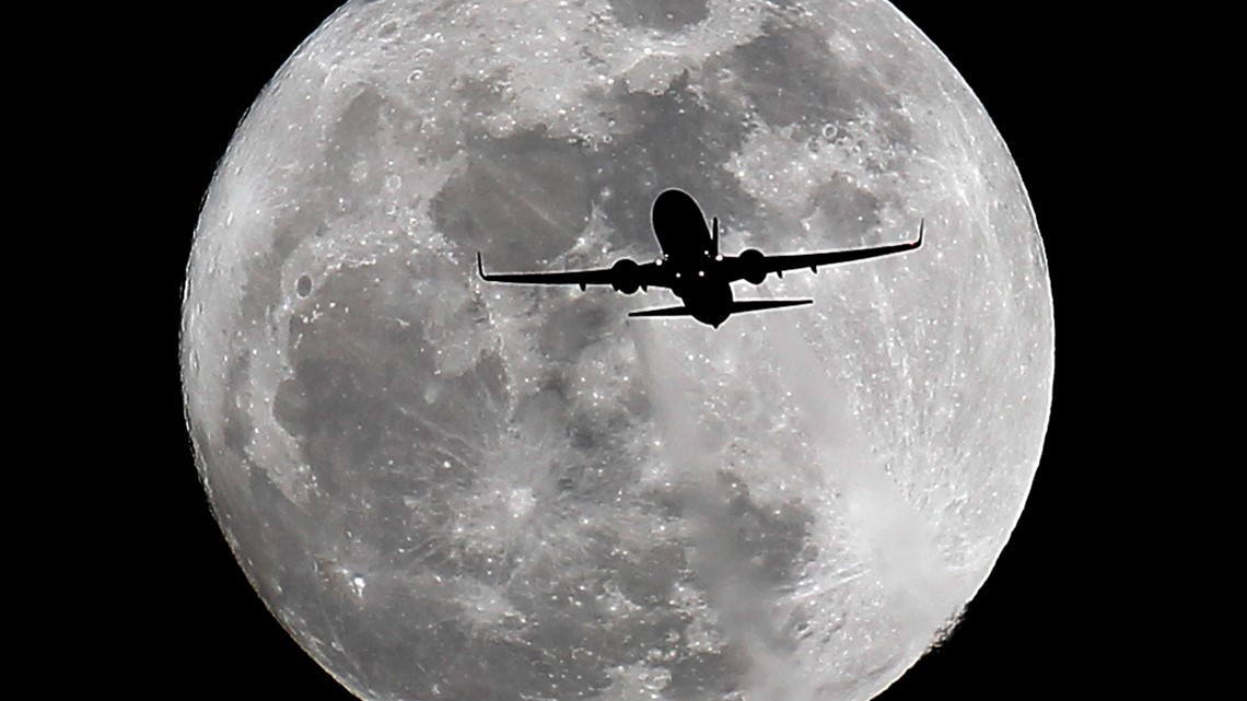 How can I see the Wolf Moon? January