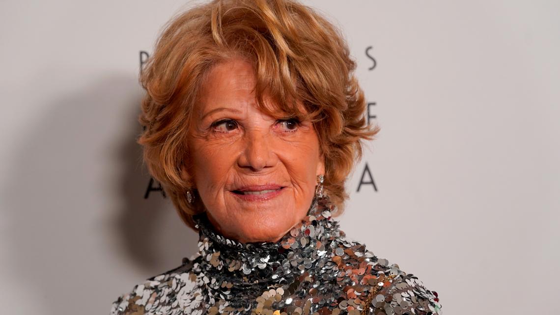 Linda Lavin death: 'Alice' star died of complications from lung cancer