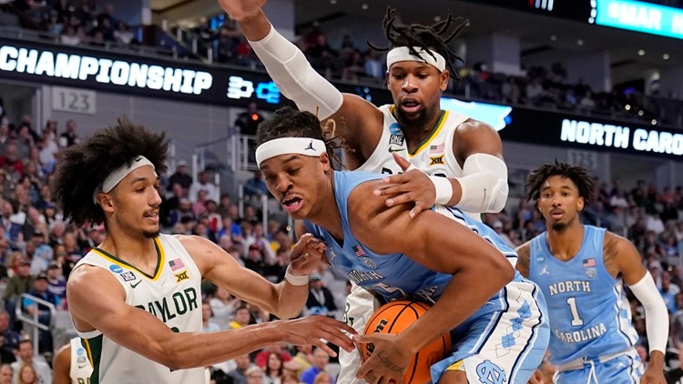 Defending champ Baylor's furious comeback not enough, falls to UNC in March Madness