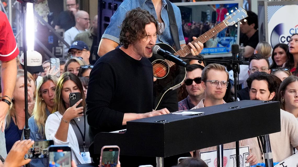 Dean Lewis Apologizes for Inappropriate Fan Behavior, Pledges Therapy Following Multiple Allegations