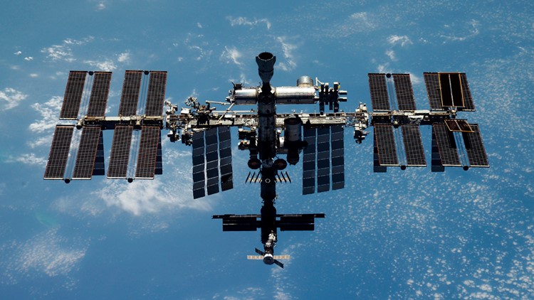 Coolant leak at Russian spacecraft, no danger to ISS crew