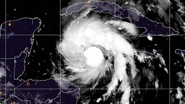 'This is not a drill': Hurricane Ian lashes Cuba, aims at Florida as possible Cat 4