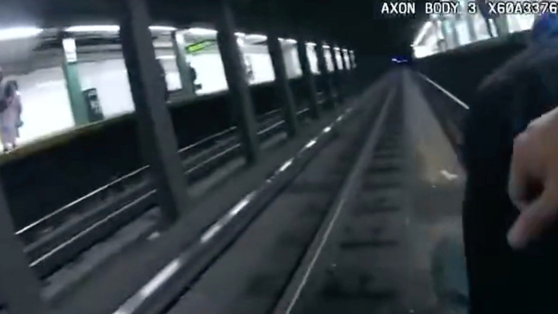 NYPD officers, bystander save man who fell on the subway tracks | kgw.com