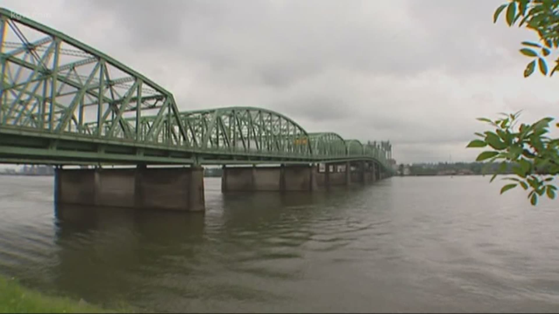 The latest on the effort to build a new I-5 bridge.