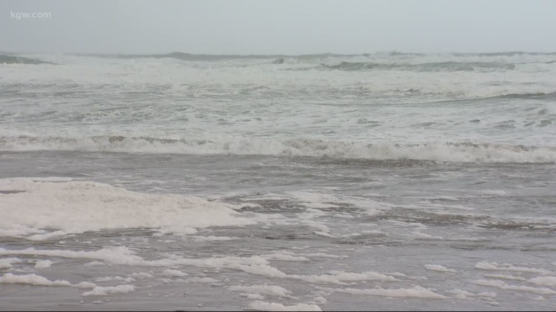 Boat capsizes off Oregon Coast near Netarts; person missing | kgw.com