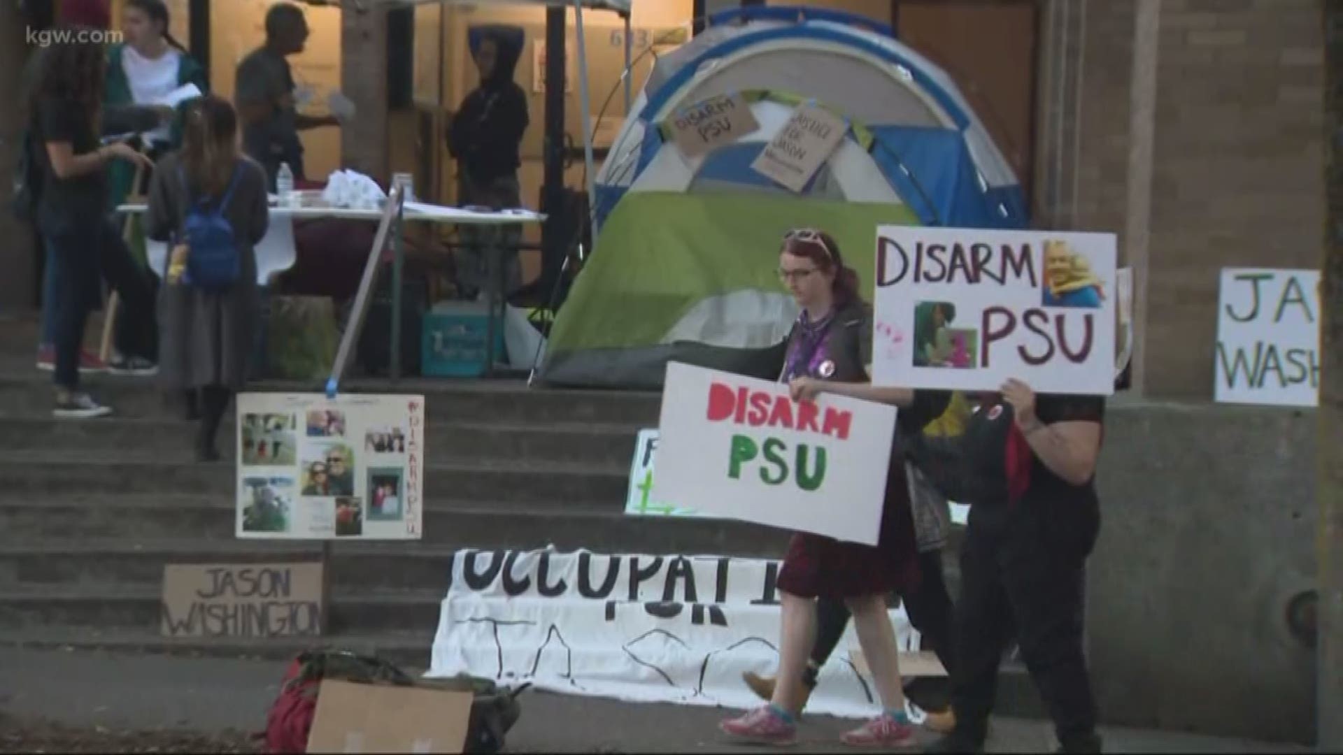 Occupation calls for disarming of PSU officers