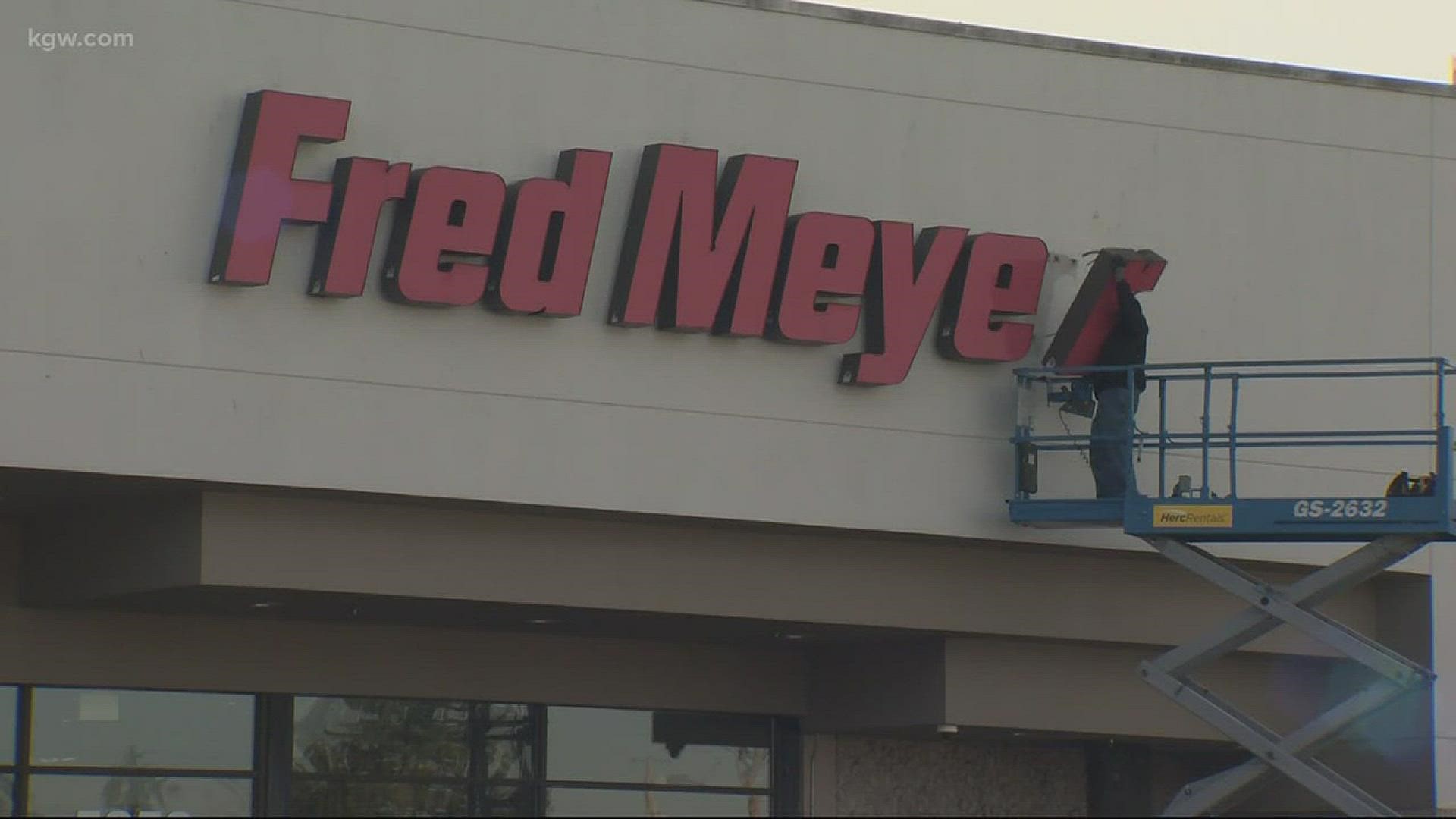 A longtime Fred Meyer in Southeast Portland closes.