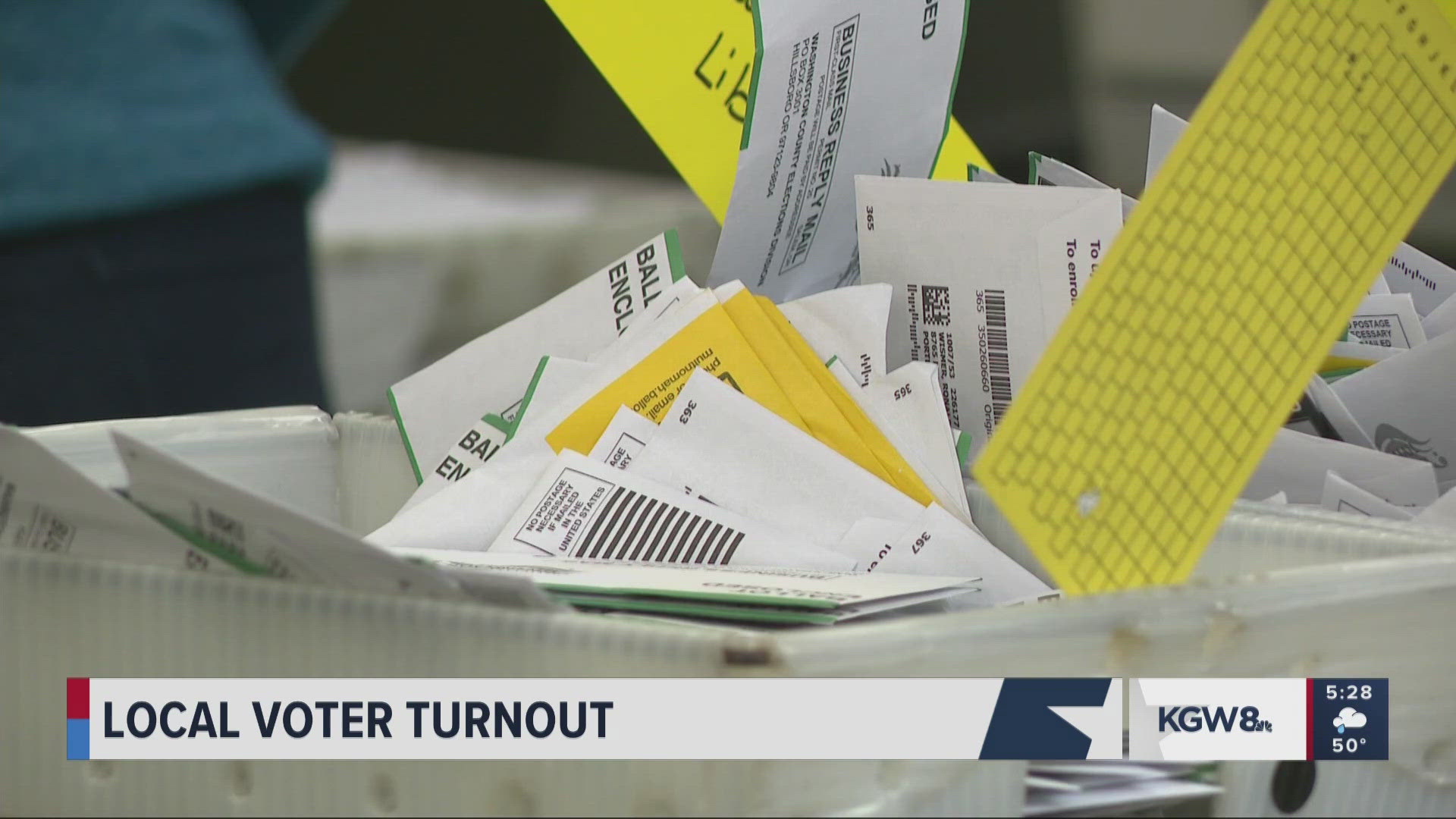 Voter turnout in Oregon saw a big uptick in the final day to return ballots. Ballots can be returned up until 8 p.m. on Tuesday.