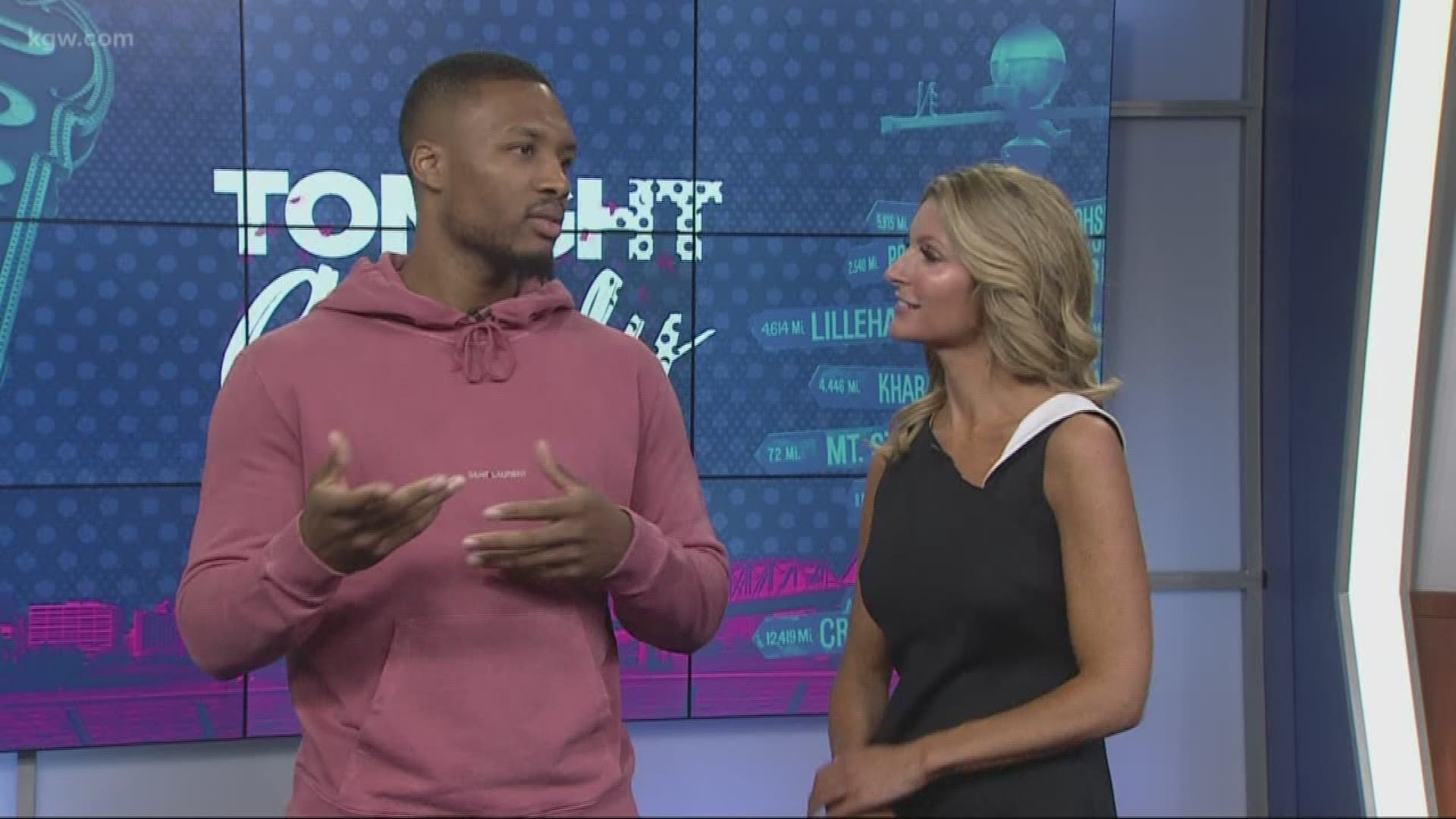 Damian Lillard drops by the studio to talk about his new life as a father, his summer, the upcoming season and so much more!

 

#TonightwithCassidy

#Lillardtime