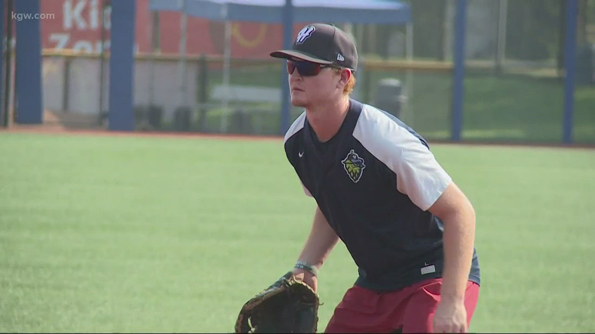 Arizona Diamondbacks first-rounder Pavin Smith pays off parents' house