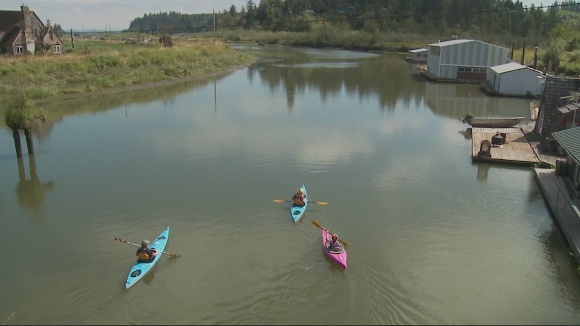 Grant's Getaways: Kayaking the Lewis and Clark Wildlife Refuge - Vimarsana News