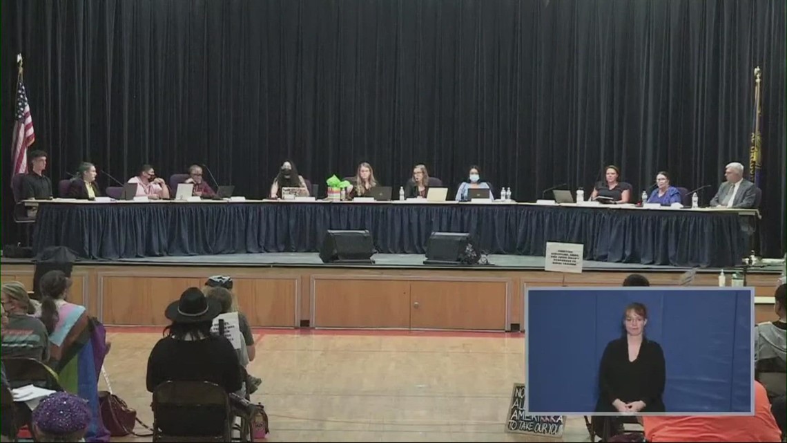 Salem-Keizer School Board meeting devolves into shouting - Vimarsana News