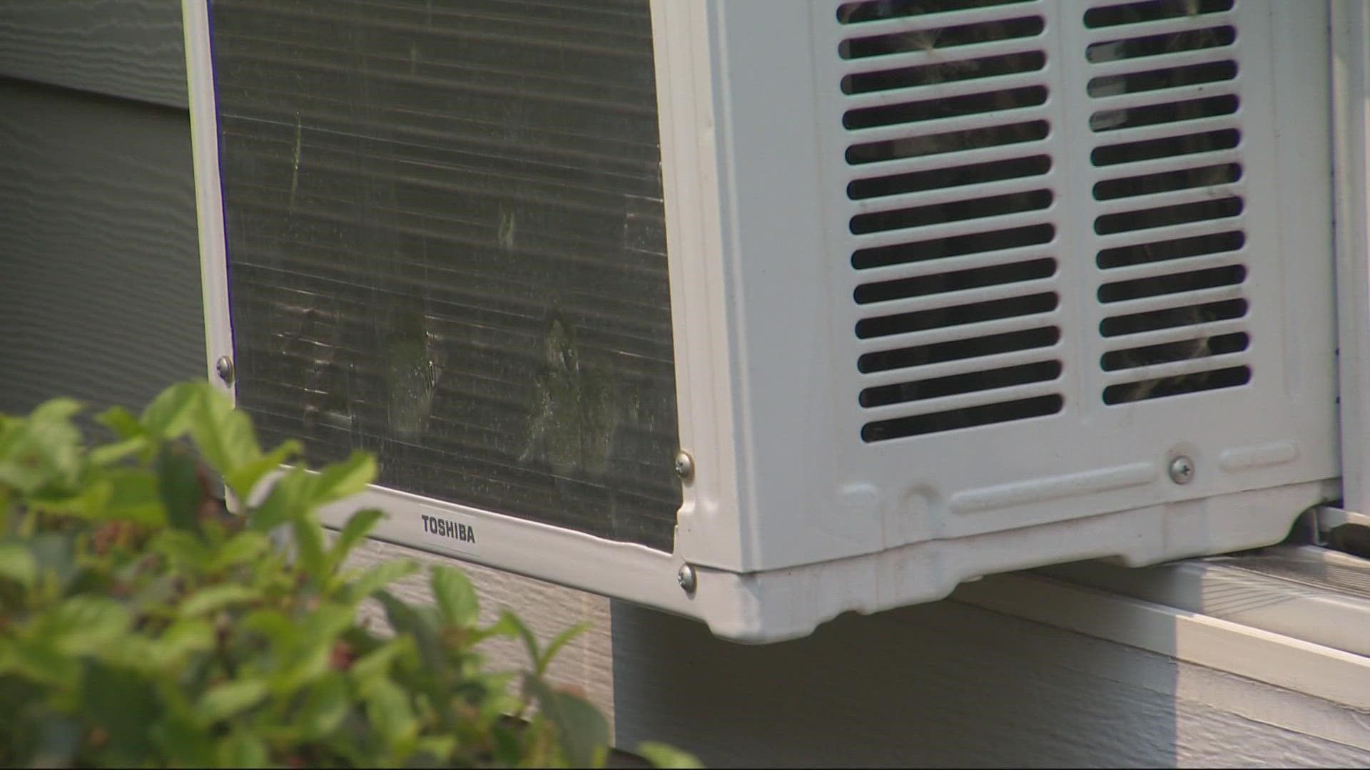 After last year’s deadly heat wave, two bills in the Oregon Legislature aim to address access to air conditioning for renters.