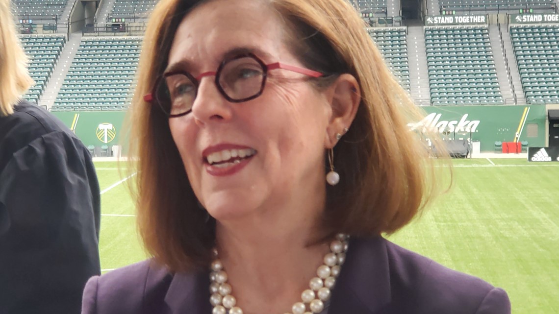 Poll: Unvaccinated Oregonians do not trust Gov. Brown - Vimarsana News