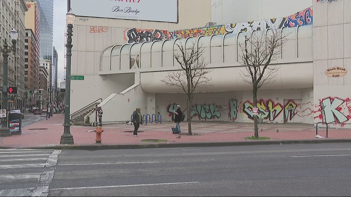 Police Sweep Through Vacant Downtown Portland Building Known As ...