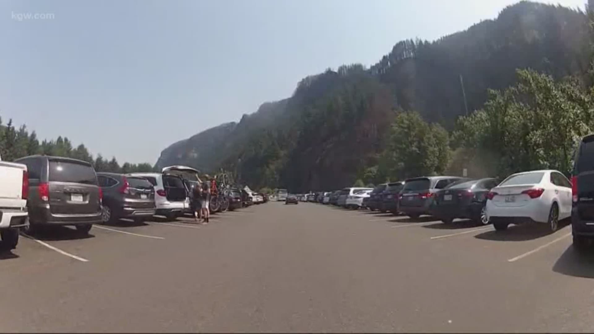Parking problems at popular Multnomah Falls.