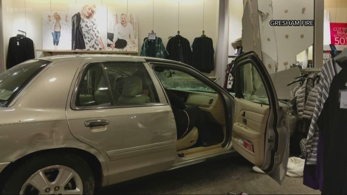 Gresham car crashes into store