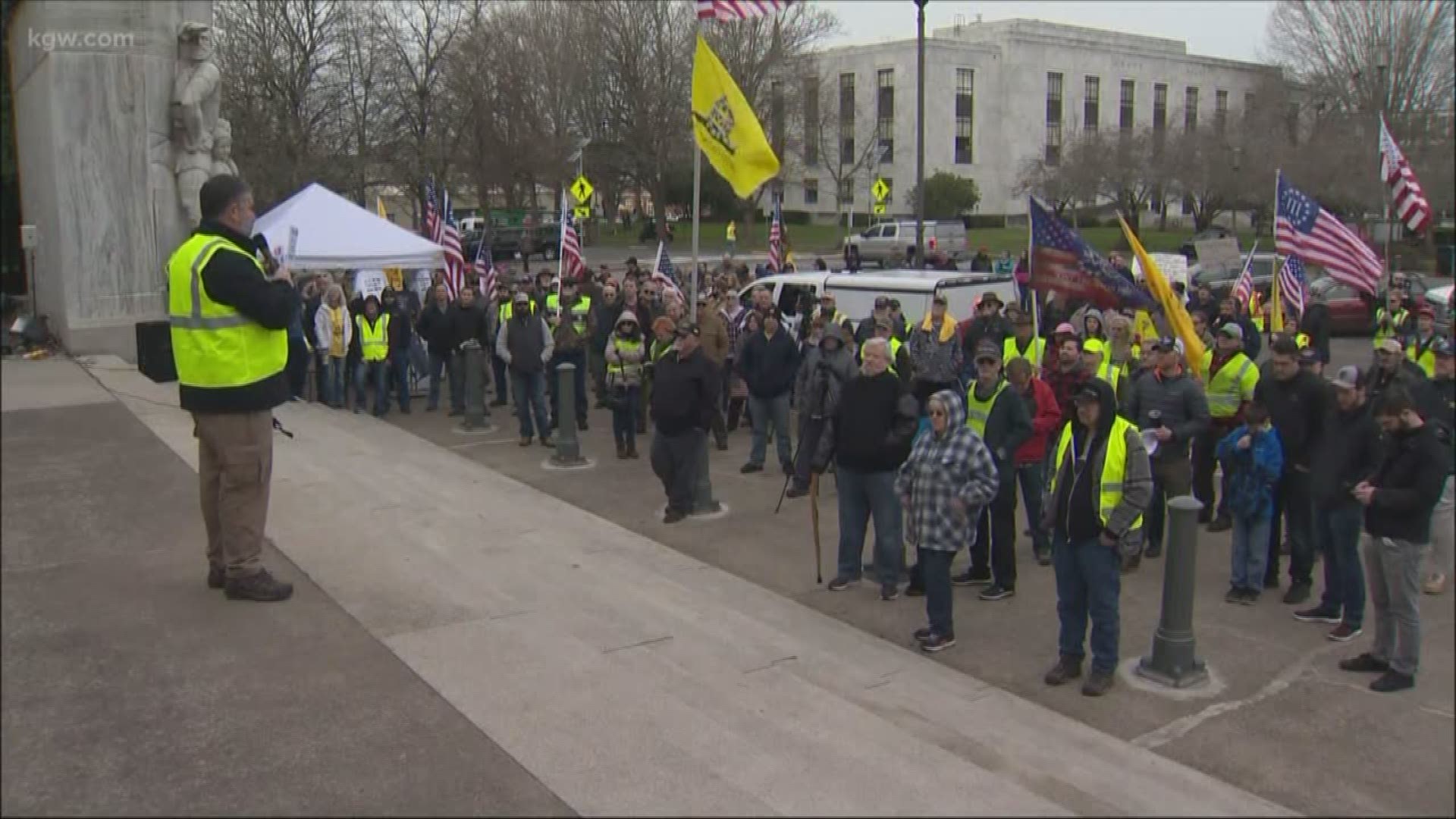 Pro gun activists hold rally on the step of Oregon State Capitol