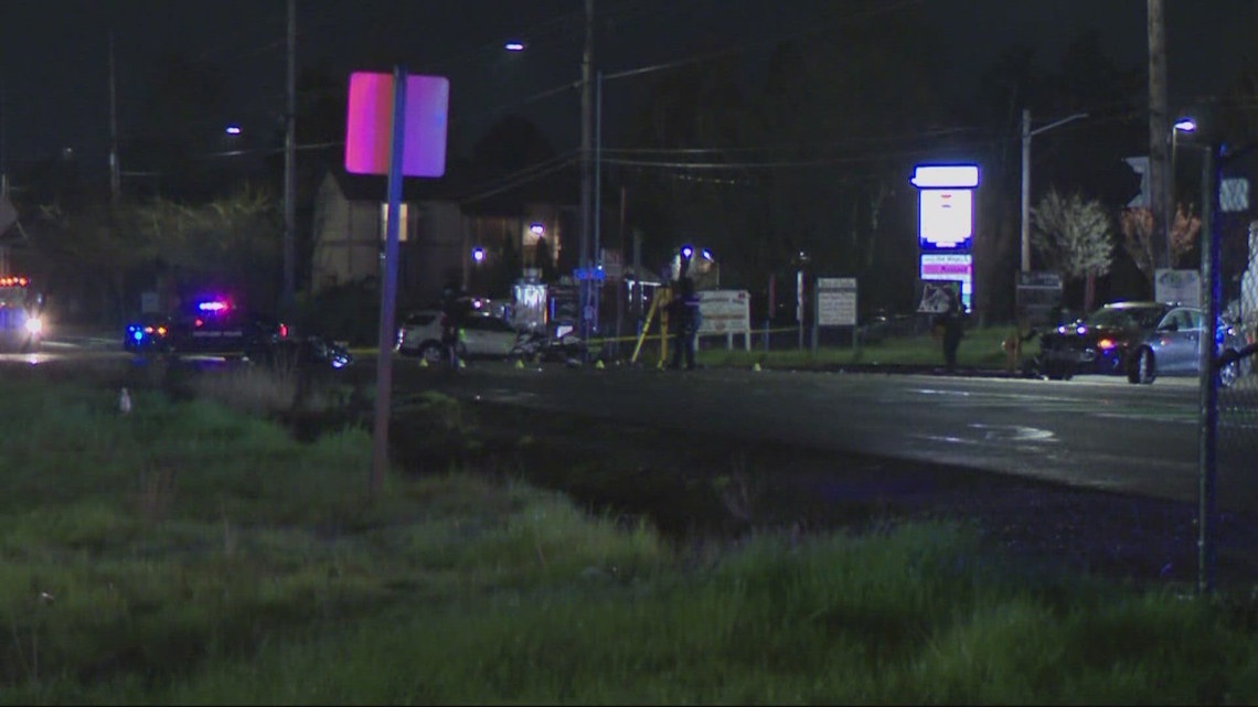 Motorcyclist killed in Northeast Portland crash | kgw.com