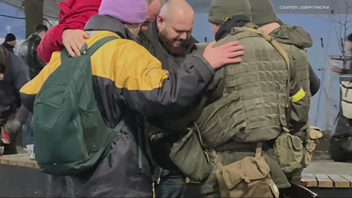 Vancouver man helping refugees at Ukrainian border