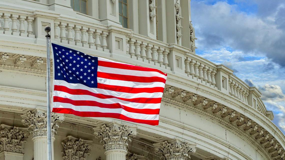 Oregon Sen. Merkley joins bipartisan bill to classify nursing degrees as professional, restore student loan access