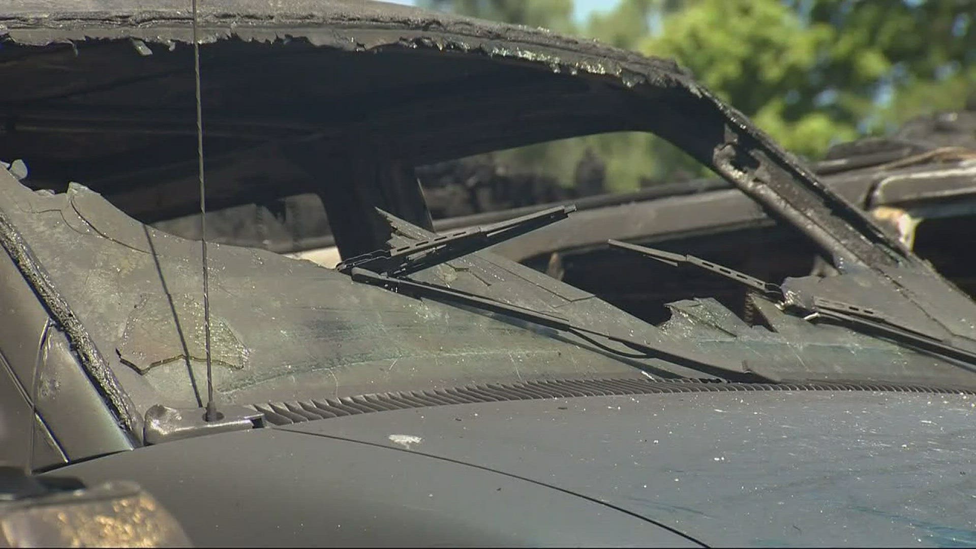 House fire burns cars at Milwaukie dealership