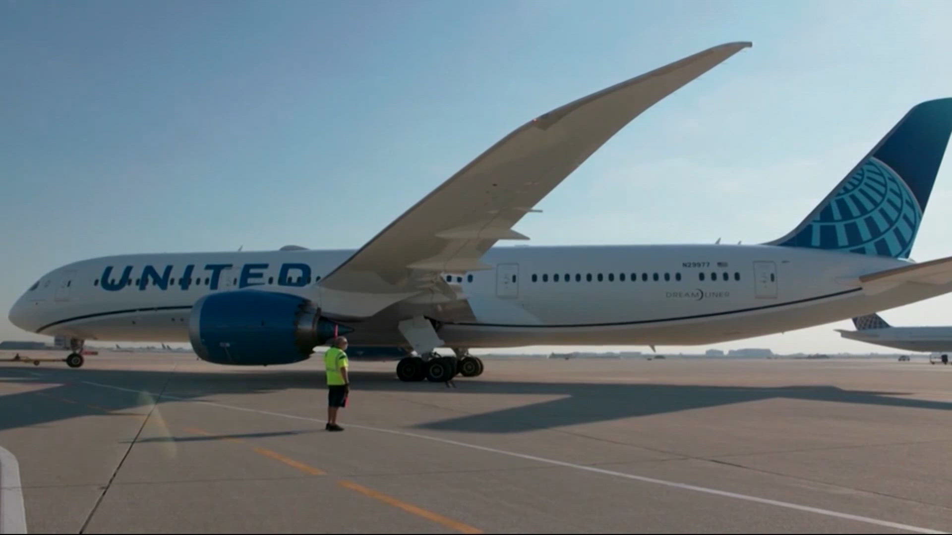 Air Freight Capacity Crisis Q4 2026 | Sellers Face 15-25% Cost Surge