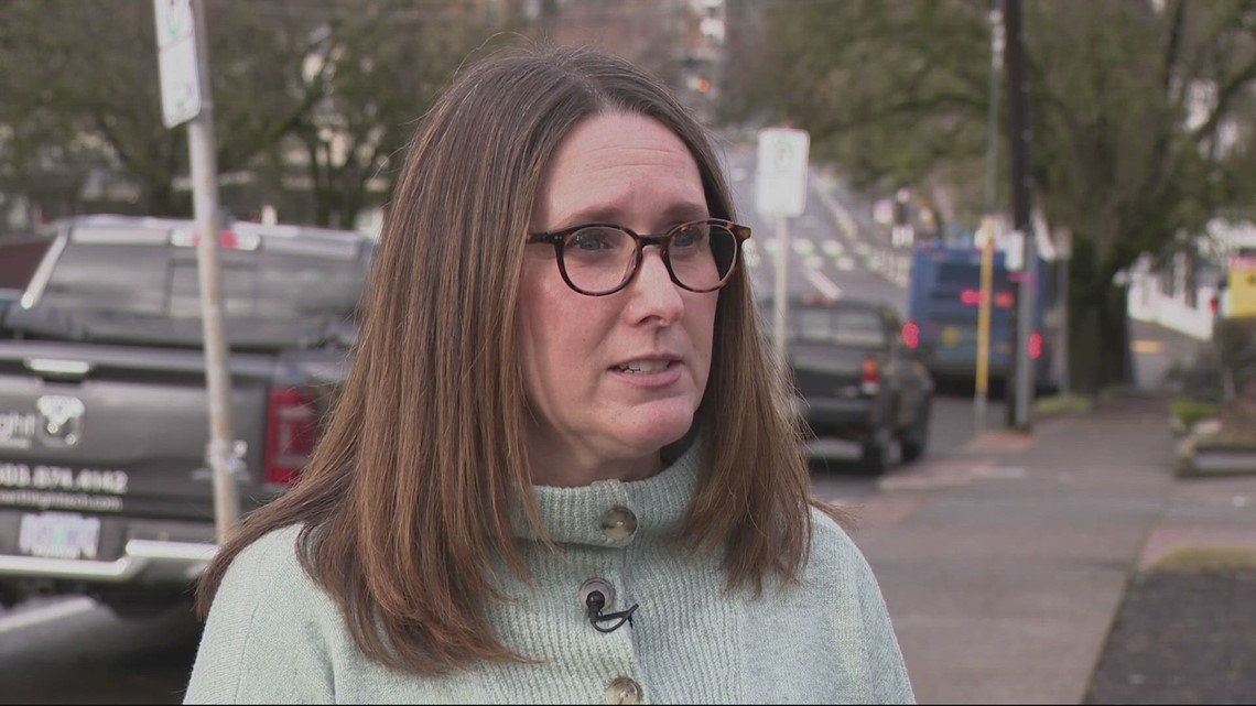 City, volunteers clean up trash in downtown Portland after storms