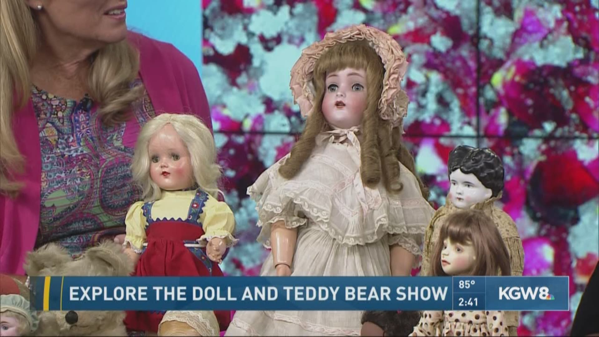 Explore the doll and teddy bear show