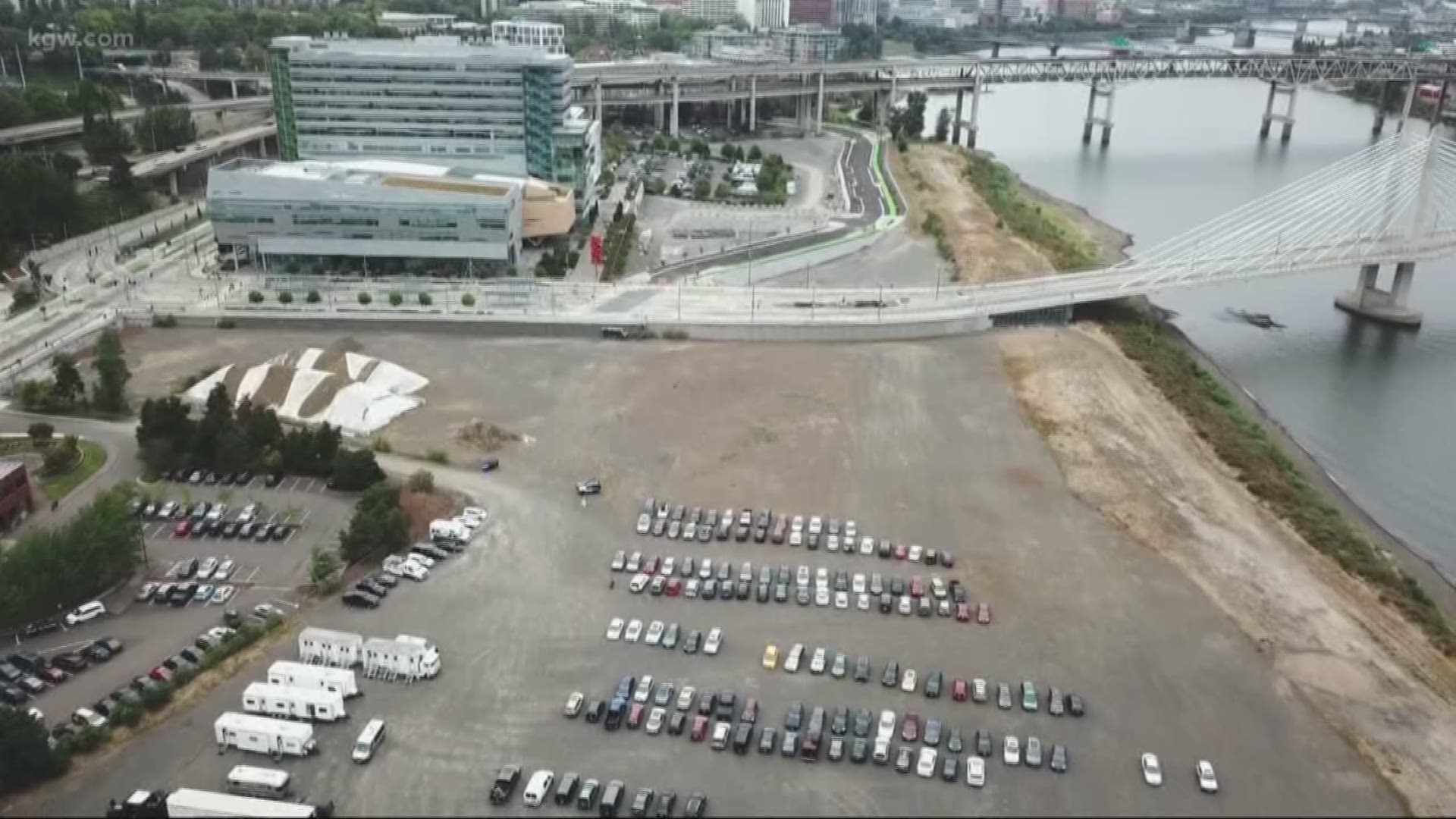 Could you imagine a 10,000-seat amphitheater on Portland’s South Waterfront? Well, it could happen. National entertainment company Live Nation is eyeing one of the last undeveloped plots in that area for an outdoor venue. KGW’s Morgan Romero has a look at the proposal.