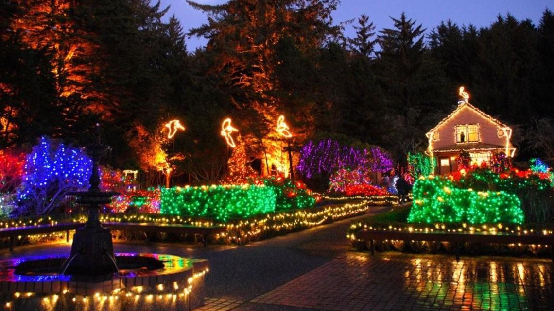 Grant's Getaways: Holiday lights at Shore Acres State Park | kgw.com