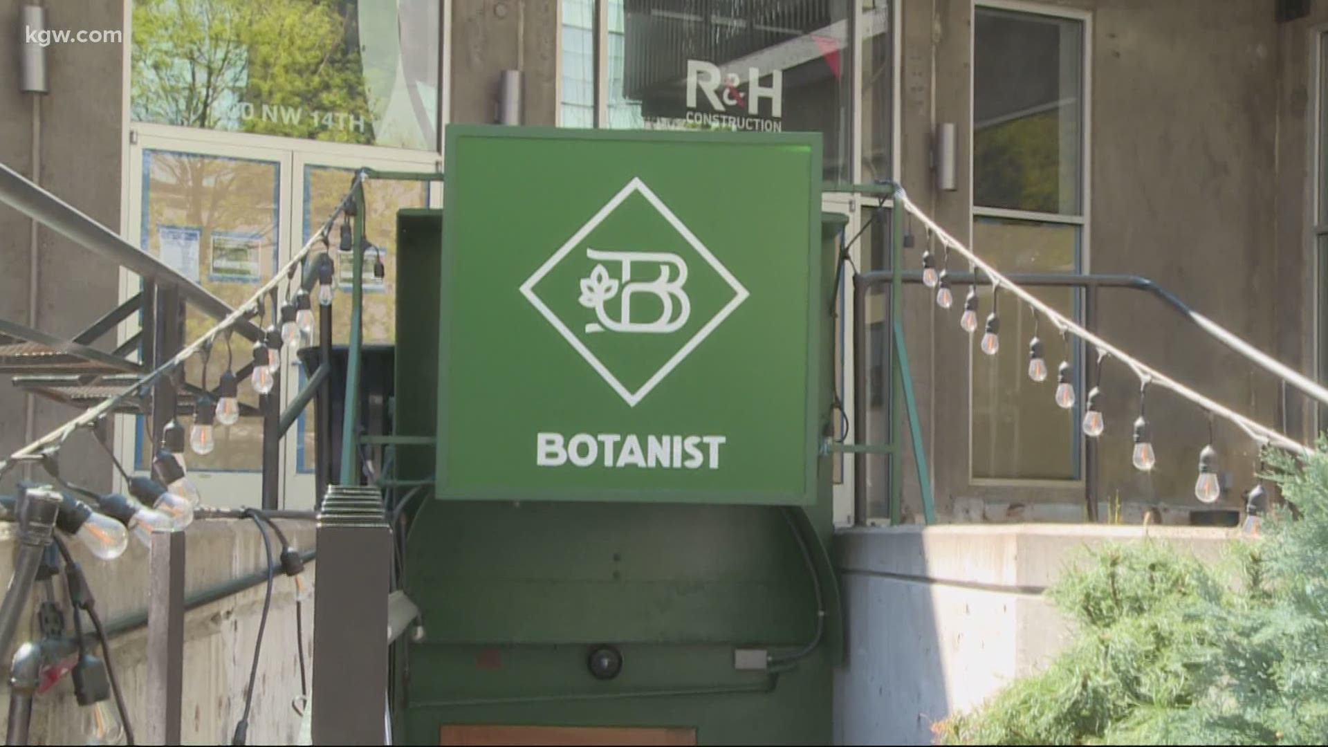 On the day before Thanksgiving, Botanist House is going to sell cocktails to go in protest of Oregon's constitution.