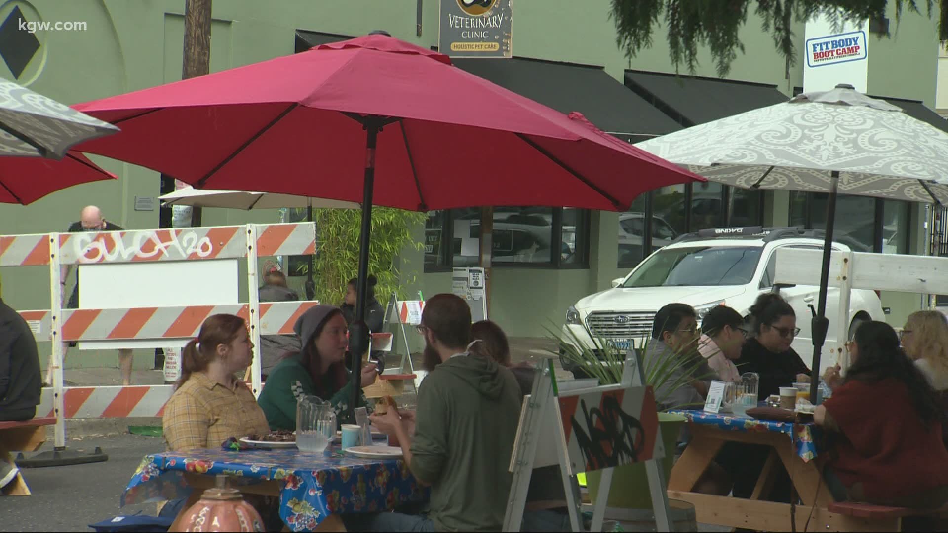 Portland is extending its outdoor seating program for restaurants struggling due to the COVID-19 pandemic. Morgan Romero reports.