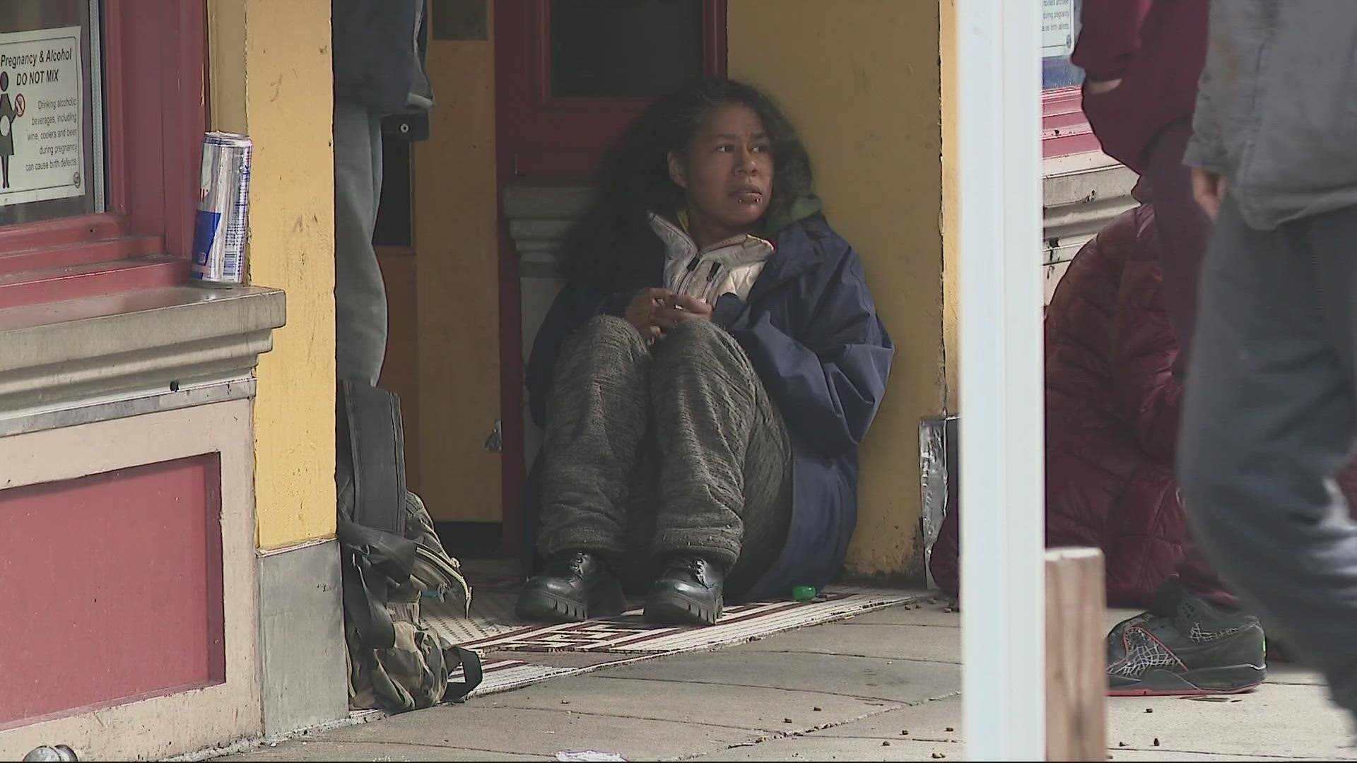 A proposed Oregon bill would give monthly payments for two years to people living on the streets or those at risk of being homeless, if they qualify.