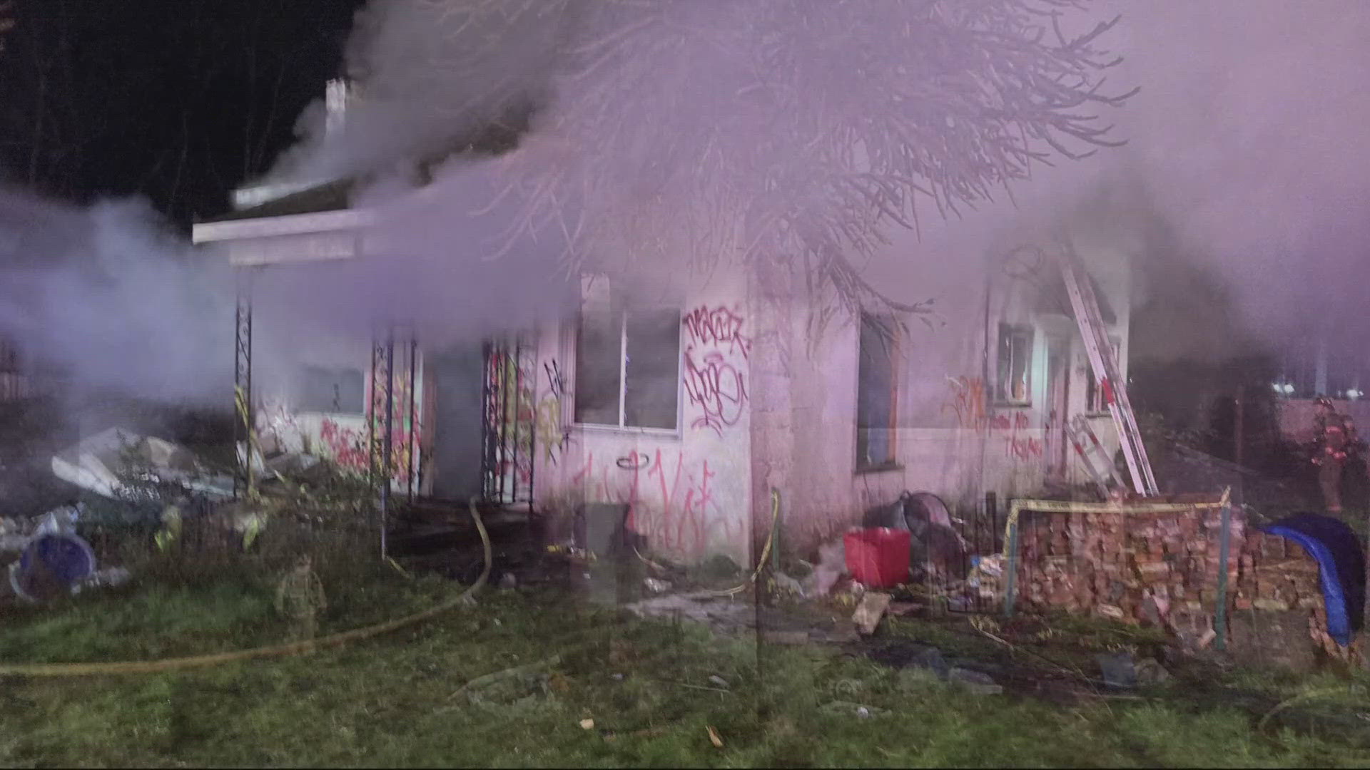Fire breaks out at abandoned Southeast Portland home | kgw.com