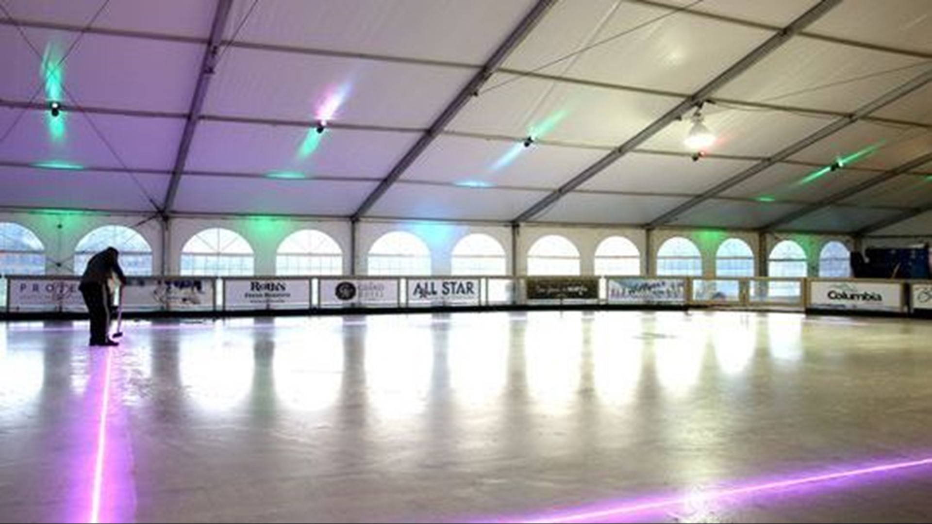 Ice skating rink returns to Salem Nov. 17