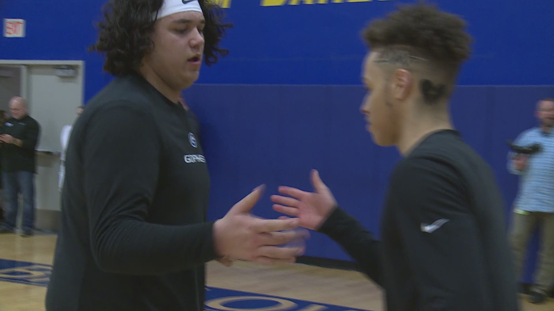 Highlights of Barlow's 76-49 win over No. 5 Gresham on Jan. 17, 2020. Highlights are part of KGW's Friday Night Hoops with Orlando Sanchez.