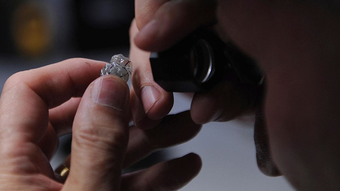De Beers delivers first production from $2.3 billion underground