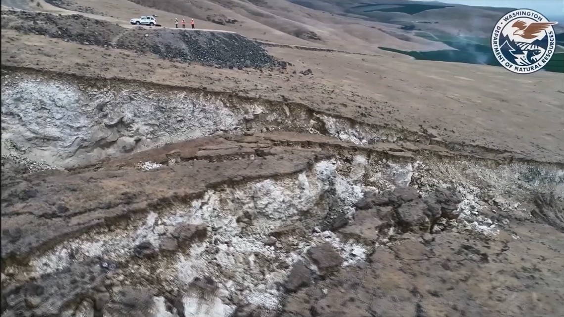 Watch: Aerial video shows Rattlesnake Ridge crack, Local