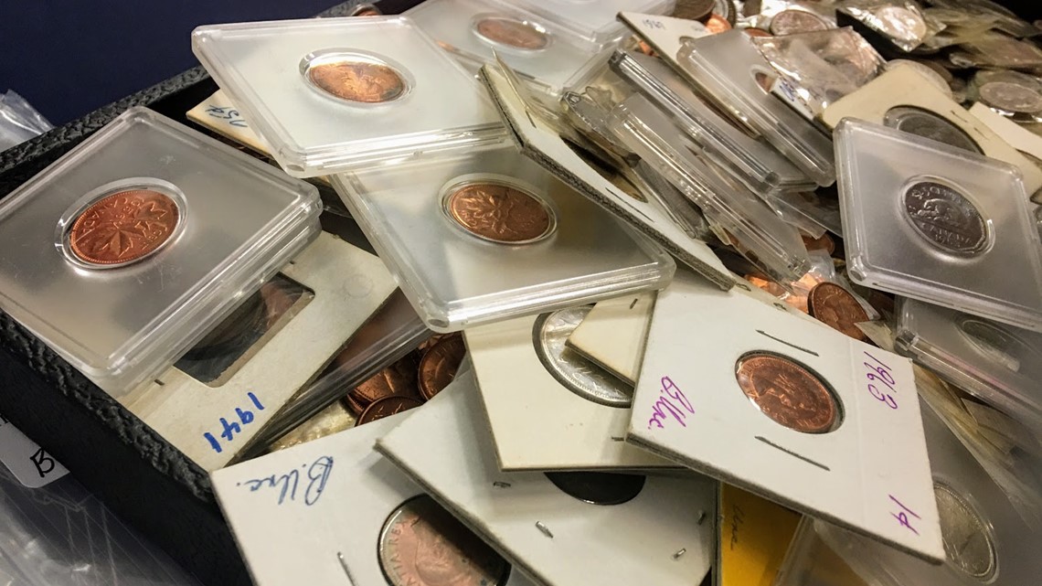 PHOTOS Safe deposit box auction items in Salem