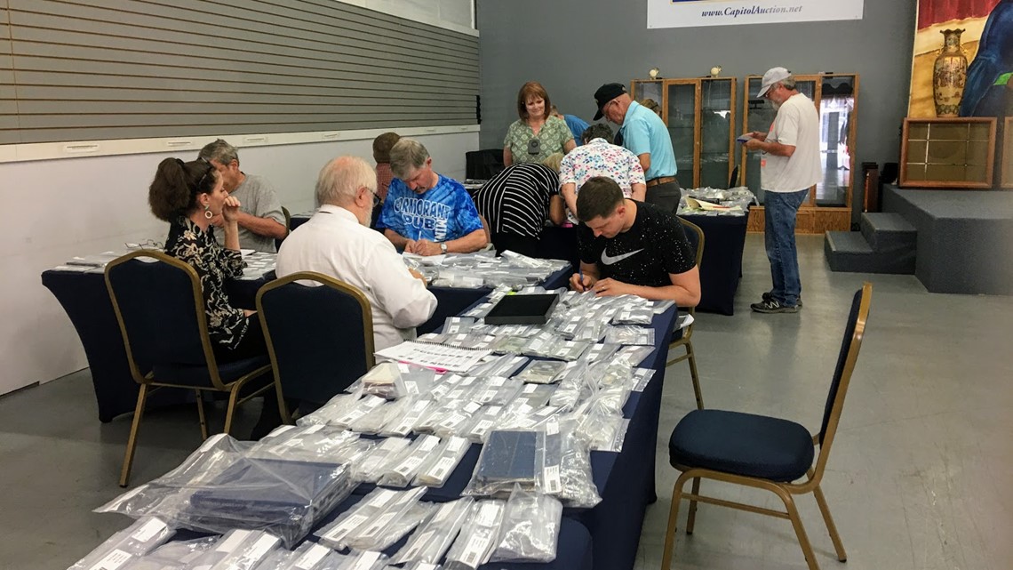 PHOTOS Safe deposit box auction items in Salem