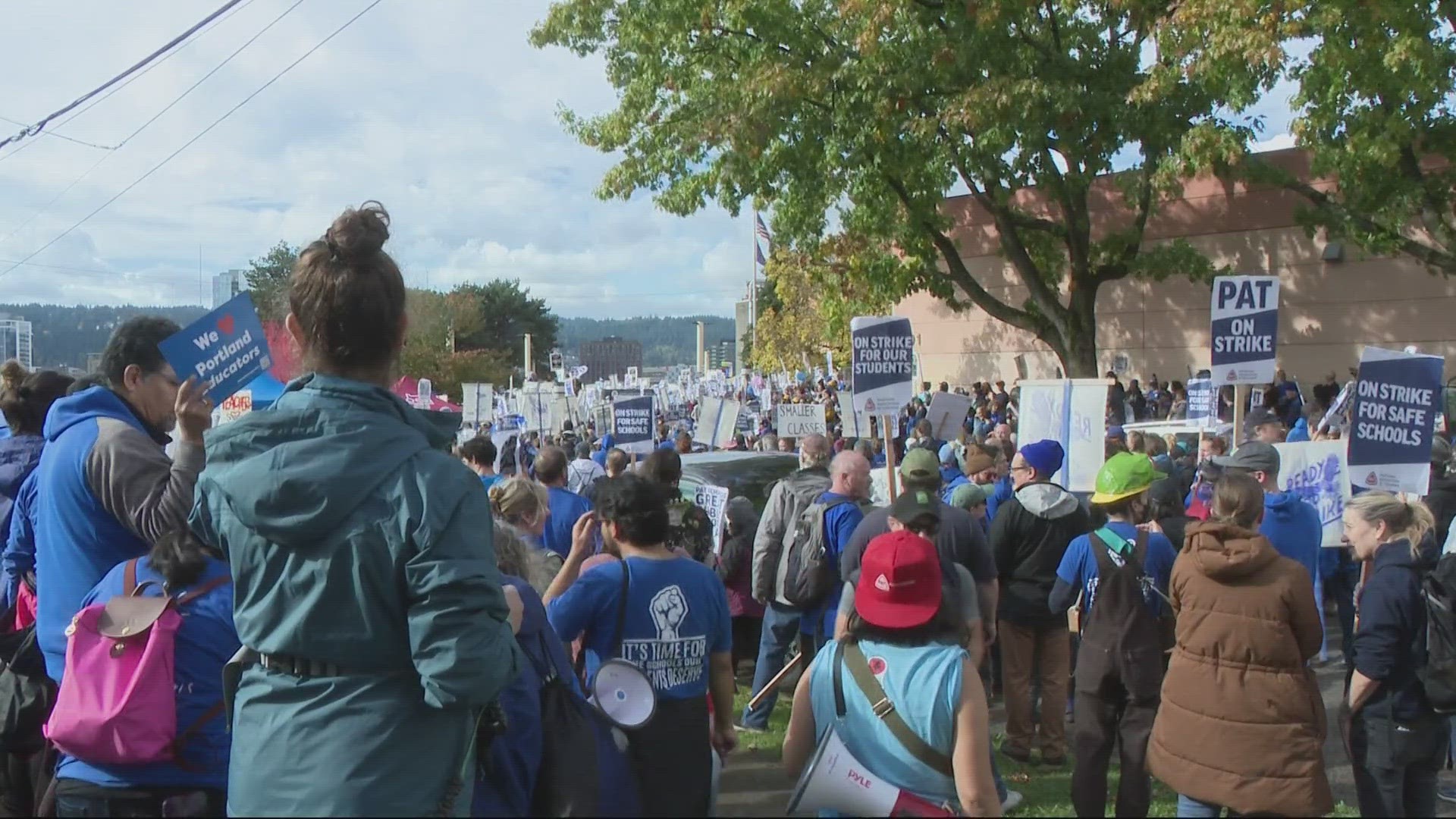 Portland teachers strike continues with no classes on Monday.