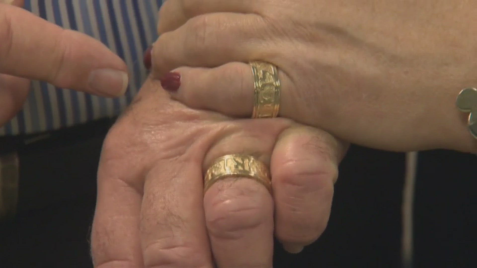 Couple reunited in Portland with wedding ring lost in Hawaii | kgw.com