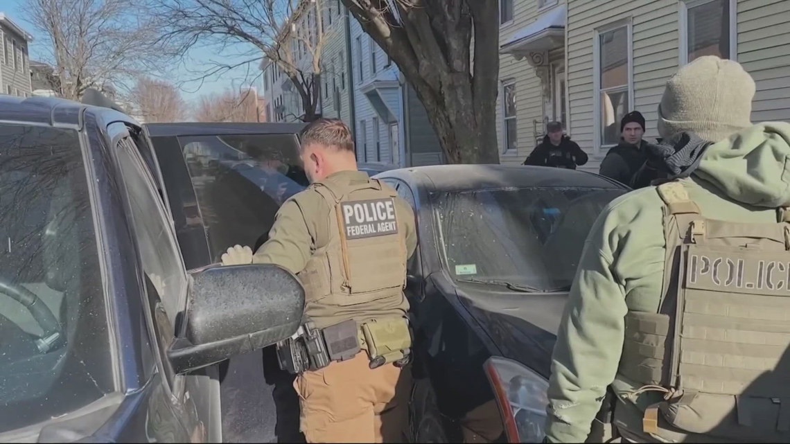 Oregon congresswoman, 27 colleagues press DHS regarding training for immigration enforcement agents amid incident reports